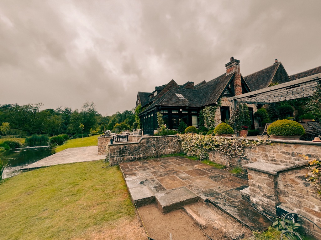 luxury-gardens-uk-l BESPOKE RESIDENTIAL CONSTRUCTION UK